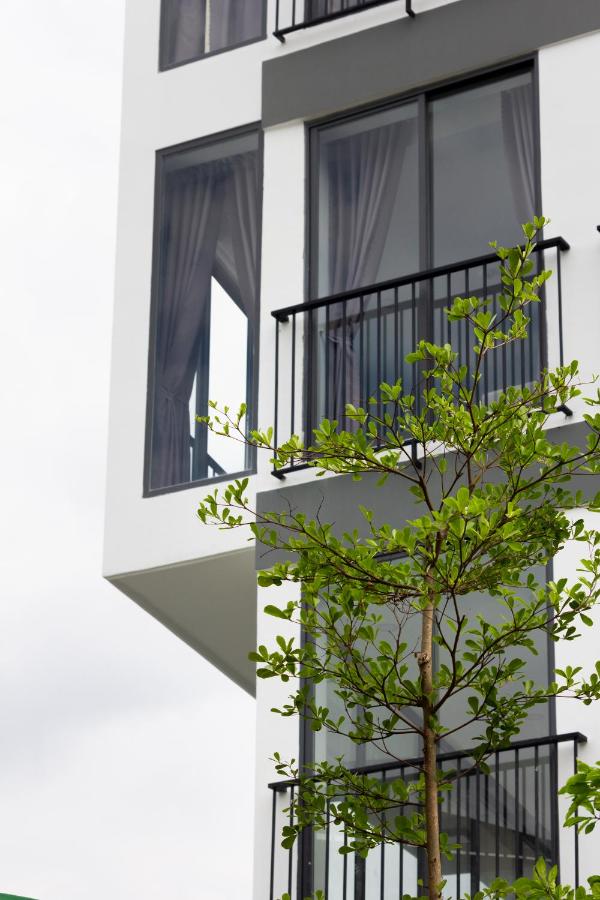 The Art - Tina Hotel and Apartments - Bed and Breakfast Ho Chi Minhstad