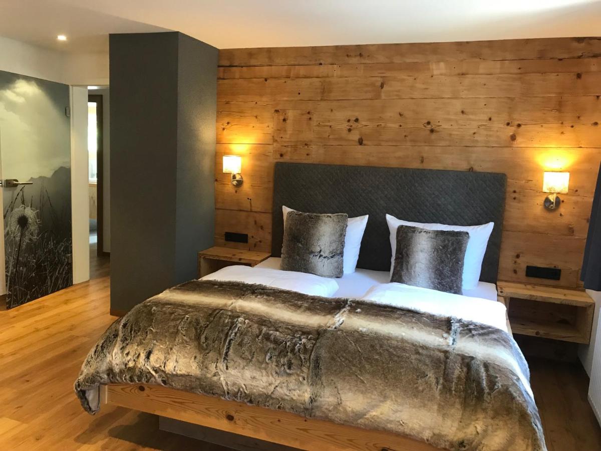 Chalet Suite mit Balkon