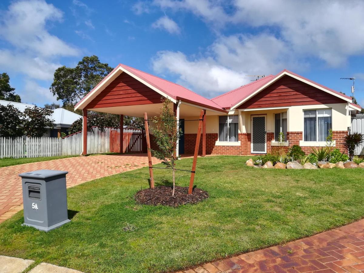 Stableford Cottage Holiday Home Dunsborough - B&B