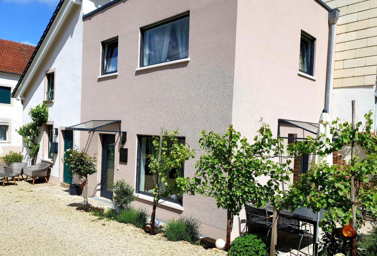 Zur alten Rebe Ferienhaus und Weingut - B&B Konz