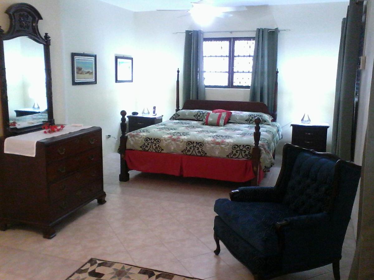 Gillys Dream - B&B Nassau