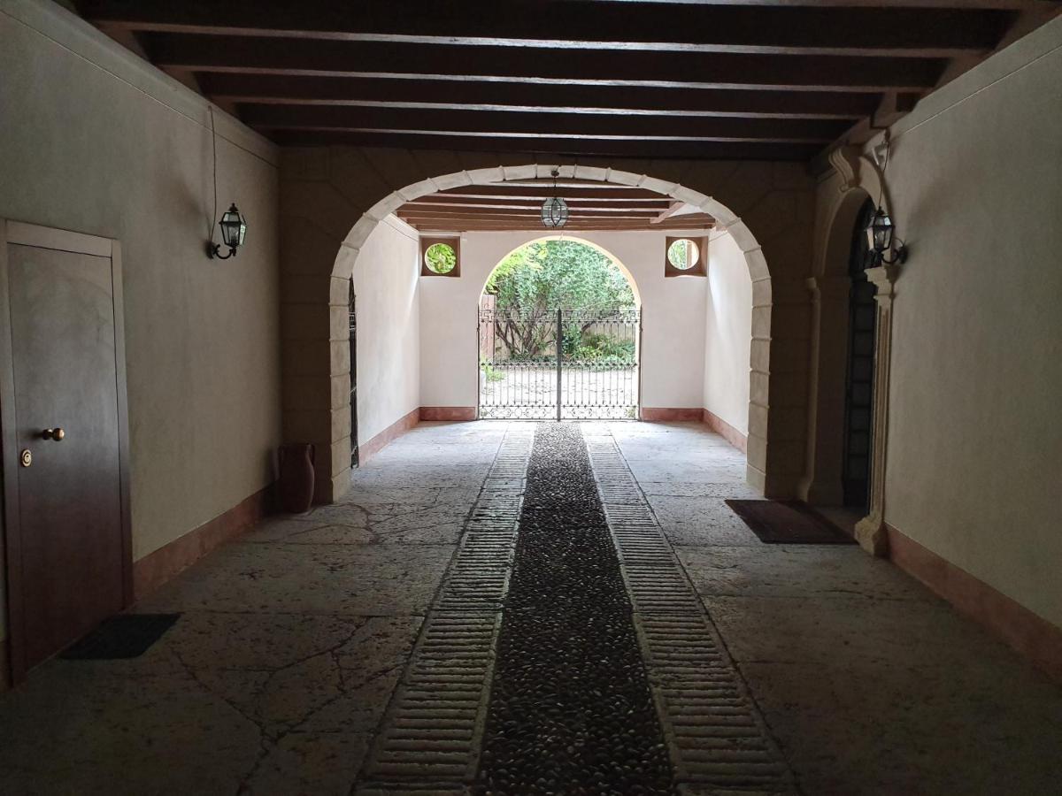 Veronetta lovely apartment - Bed and Breakfast Verona