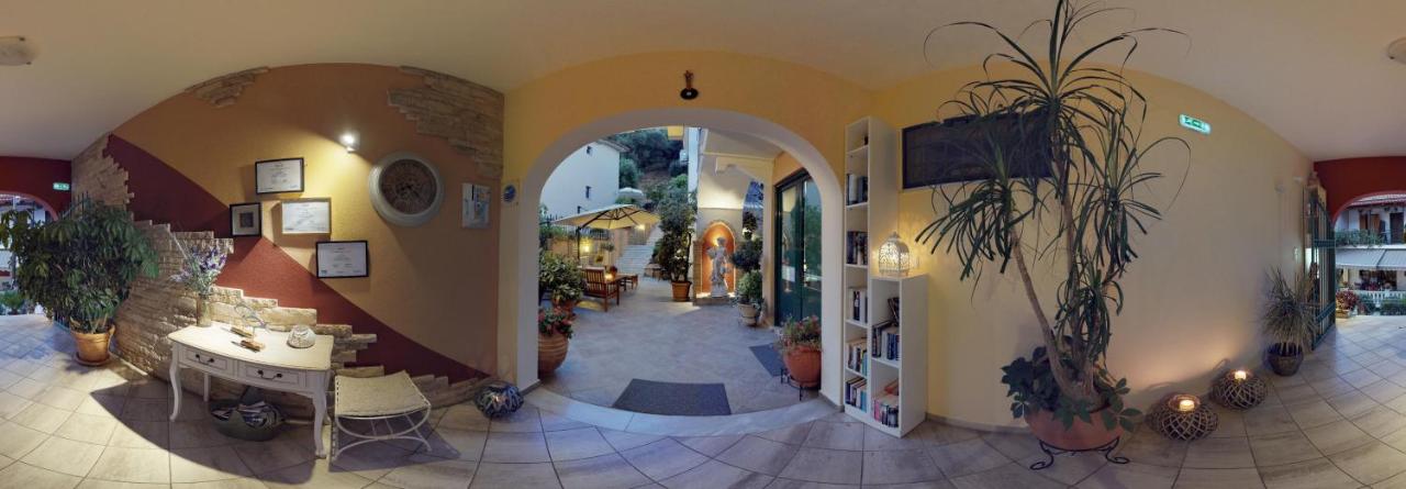 Studio Margaritis - Bed and Breakfast Párga