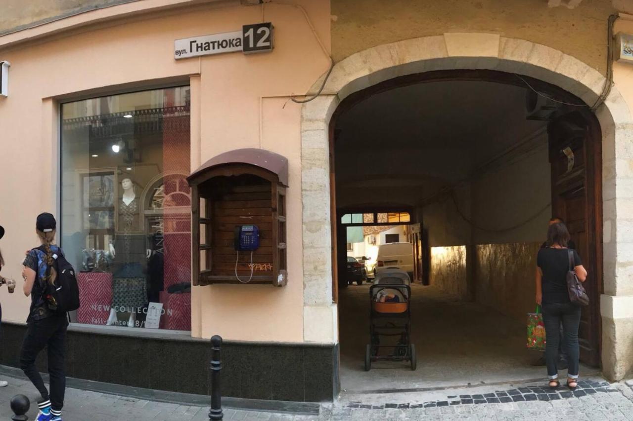 LeoApart near Rynok Square with 2 bedroom with balcony - B&B