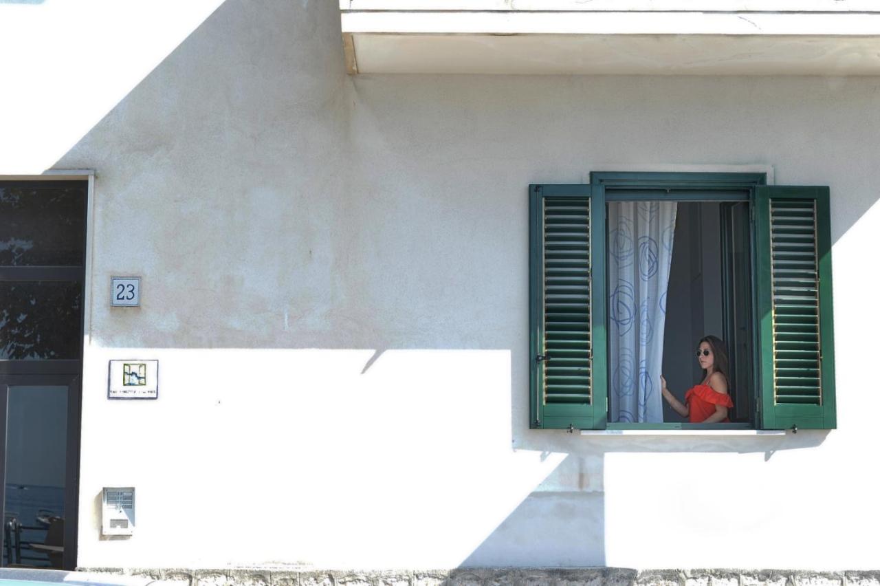 Una Finestra sul Mare - B&B