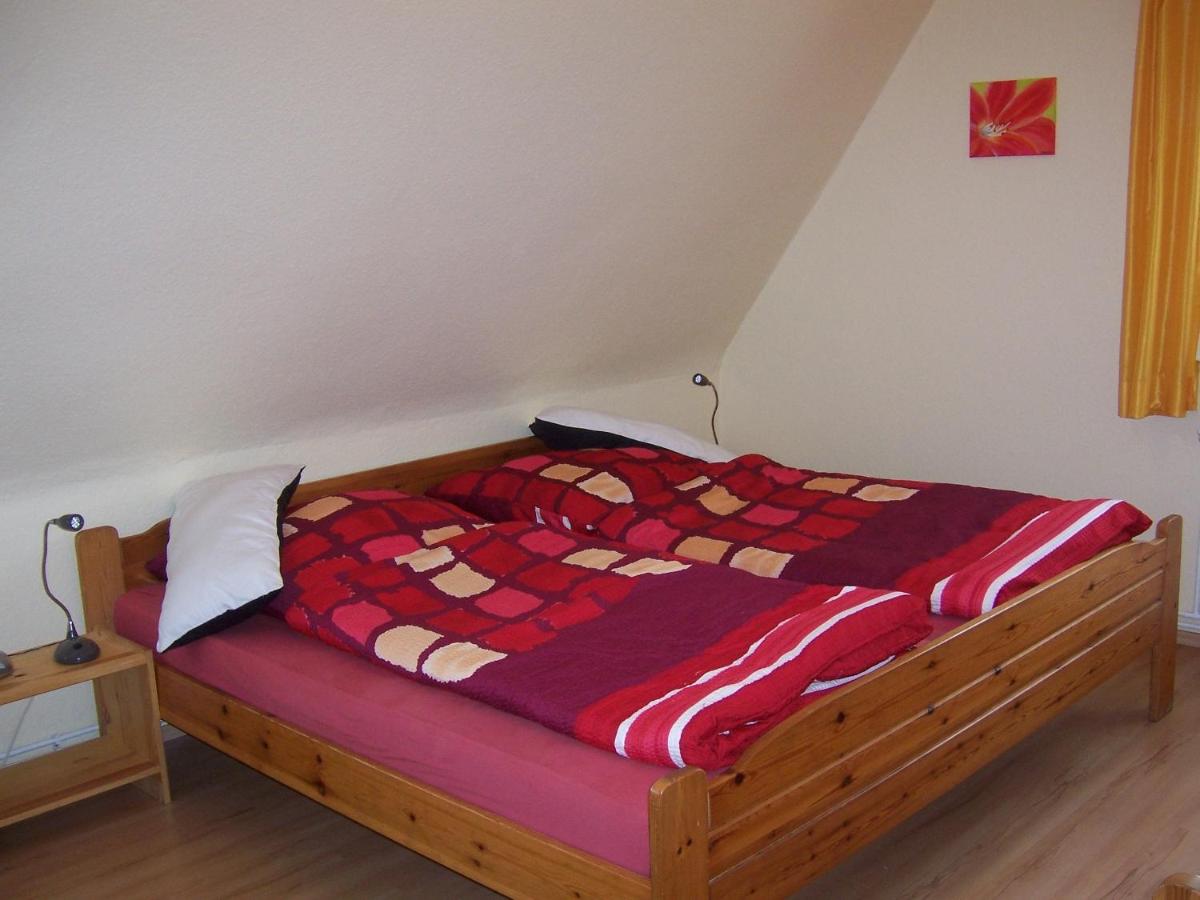 Tweepersoonskamer met Gedeelde Badkamer