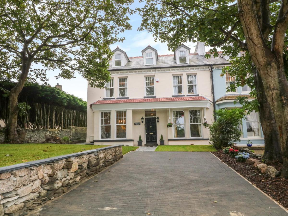 B&B Holyhead - Lyngaran House - Bed and Breakfast Holyhead