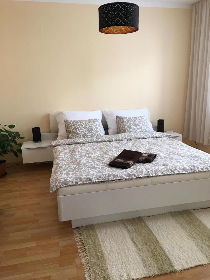 Apartment In The Garden - Chambres d’hôtes