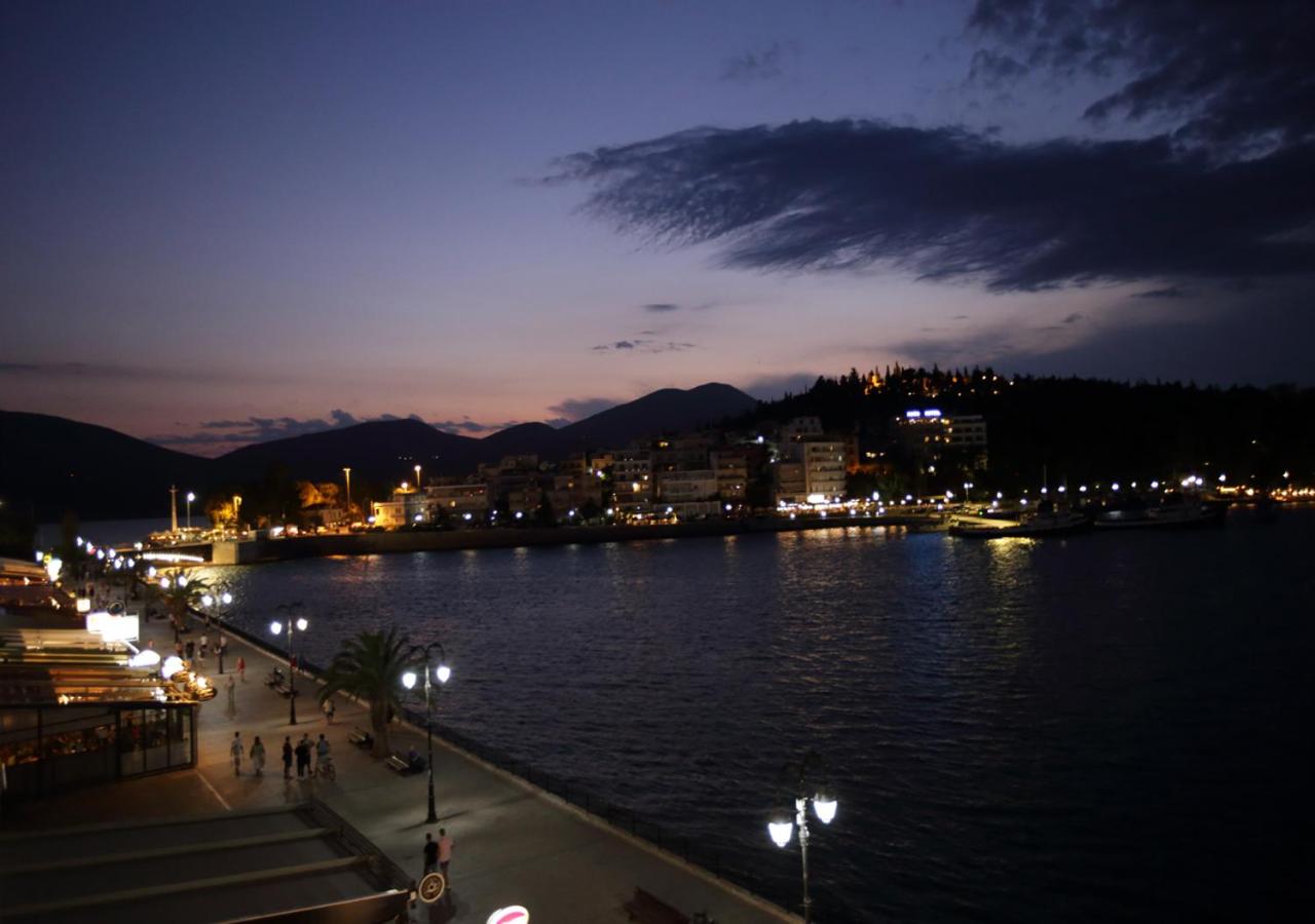 Chalkida Seafront Apartment - B&B
