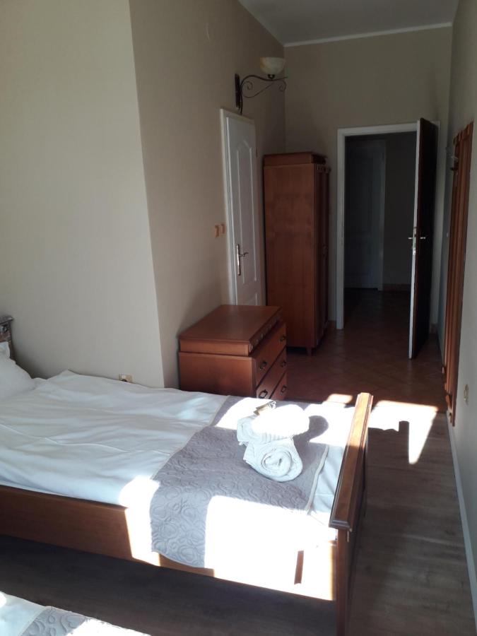 Petite Chambre Lits Jumeaux