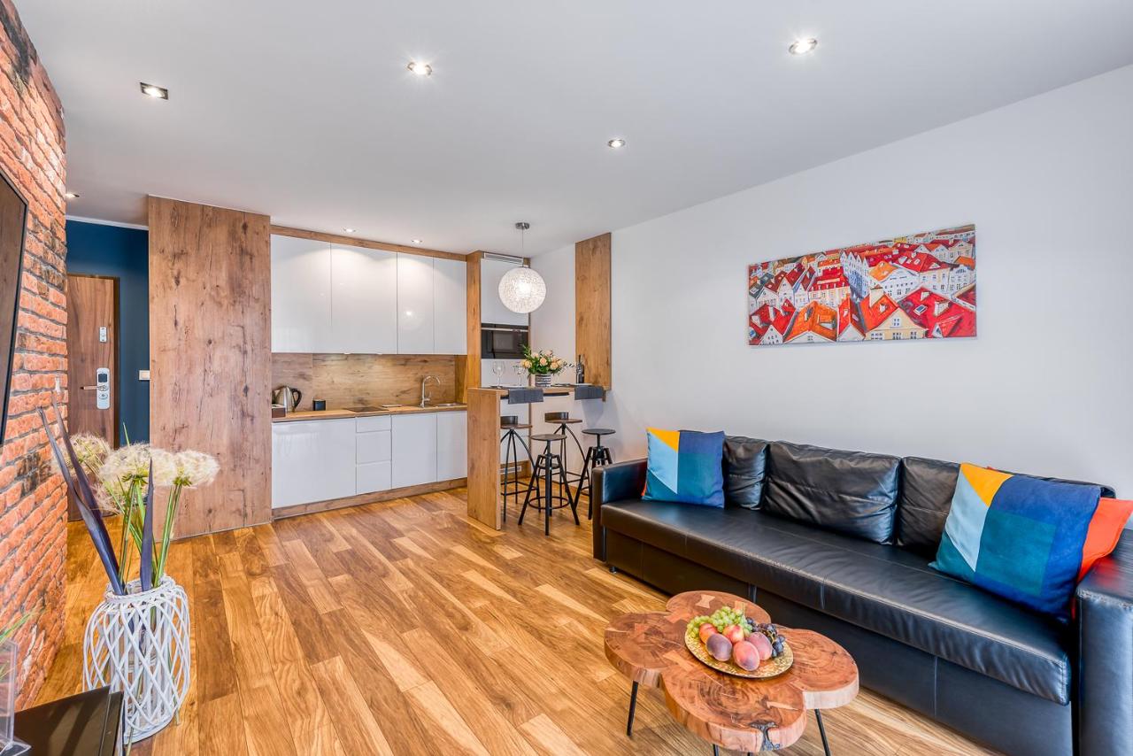 Apartament Merkury z parkingiem - B&B Toruń