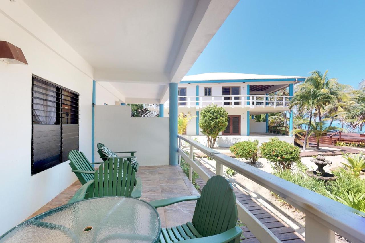 Condo #25 @ Beachside Villas - B&B