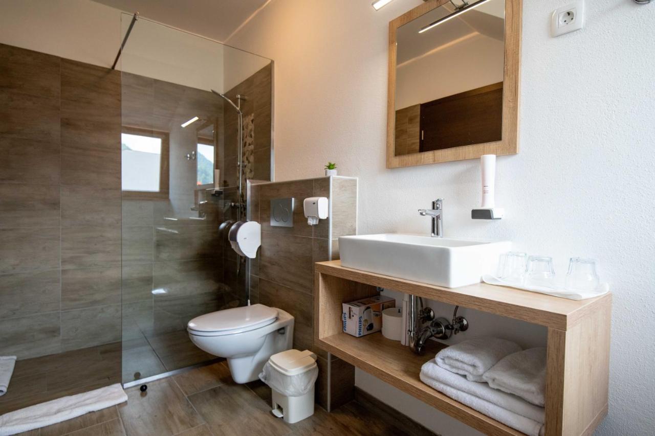 Double Room with Mountain View