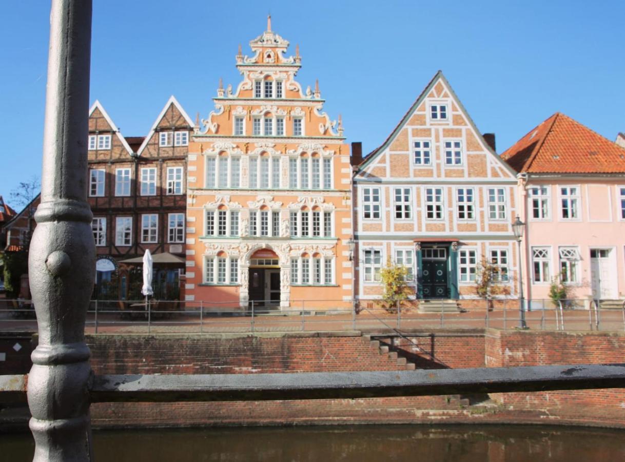 Moderne 2-Zimmer Wohnung! WLAN und Netflix inklusive! Zentral gelegen in der historischen Altstadt! - Ferienwohnung