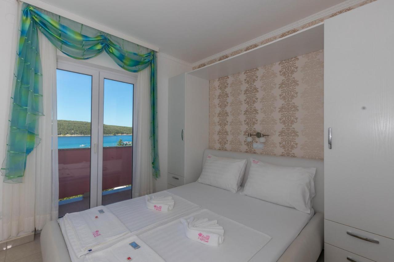 Two-Bedroom Apartment with Terrace and Sea View