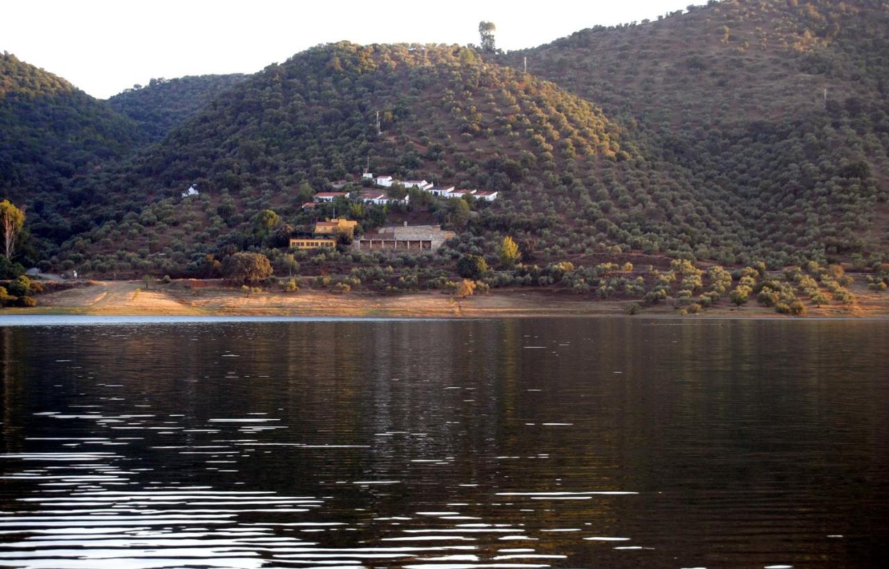 Aparthotel Las Palomas - Chambres d’hôtes La Puebla de los Infantes