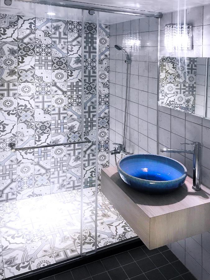 Deluxe Double Room with Shower