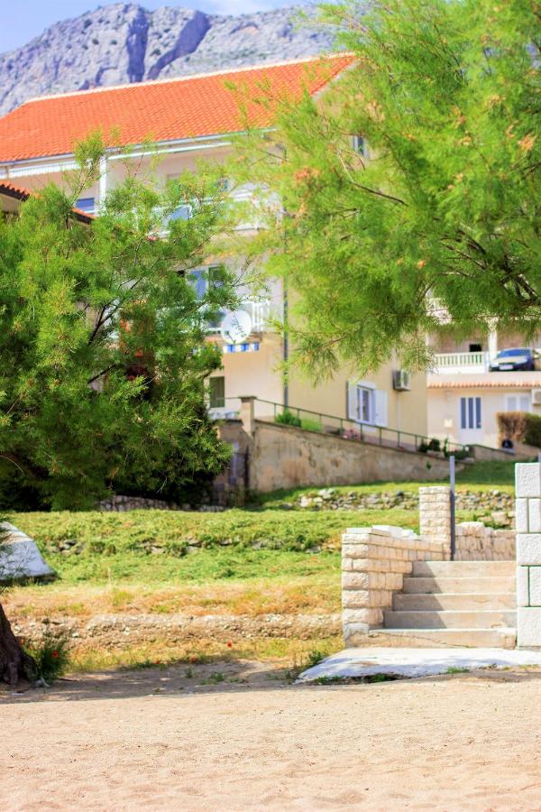 Sandy Beach Apartments - Chambres d’hôtes Duće