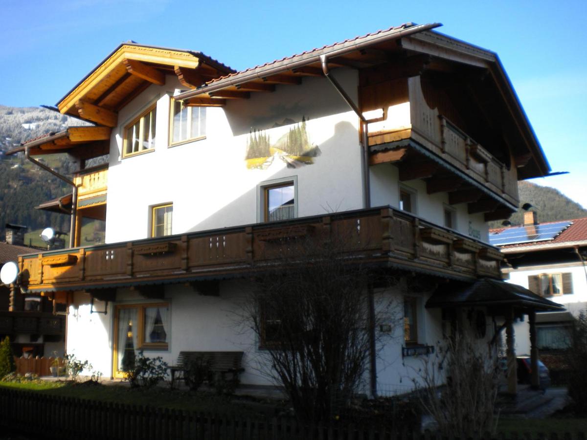 B&B Zell am Ziller - Haus Schiestl - Bed and Breakfast Zell am Ziller