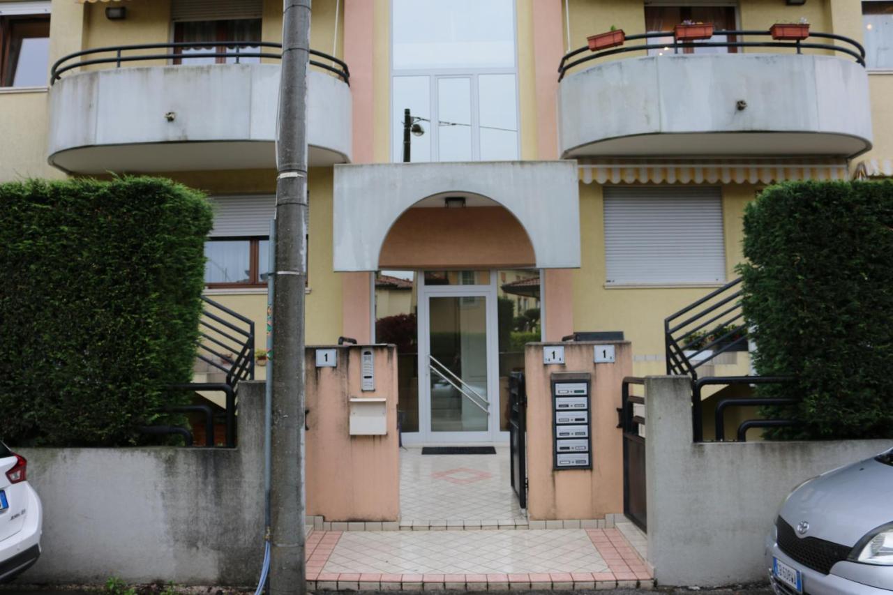 Accogliente appartamento moderno, vicino a Venezia - Chambres d’hôtes