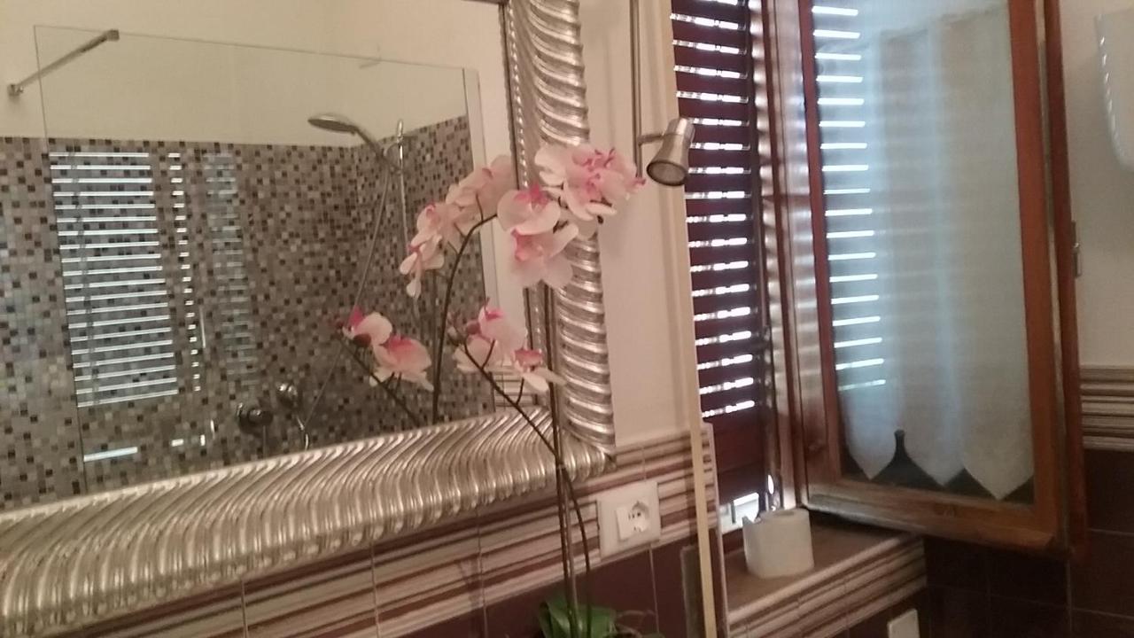 Kamer met Kingsize Bed