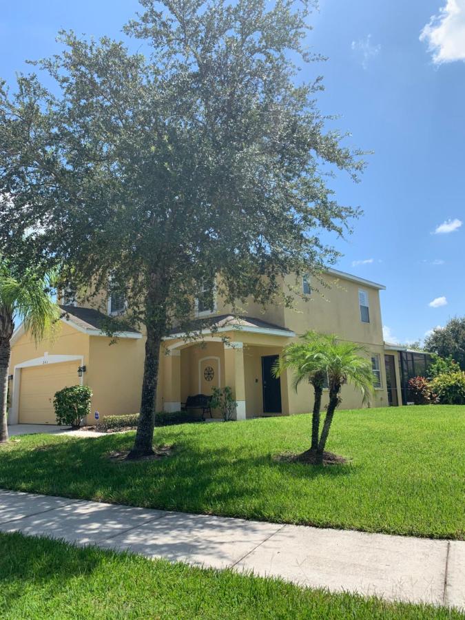 Amazing Pool home near the Magic of Disney - B&B