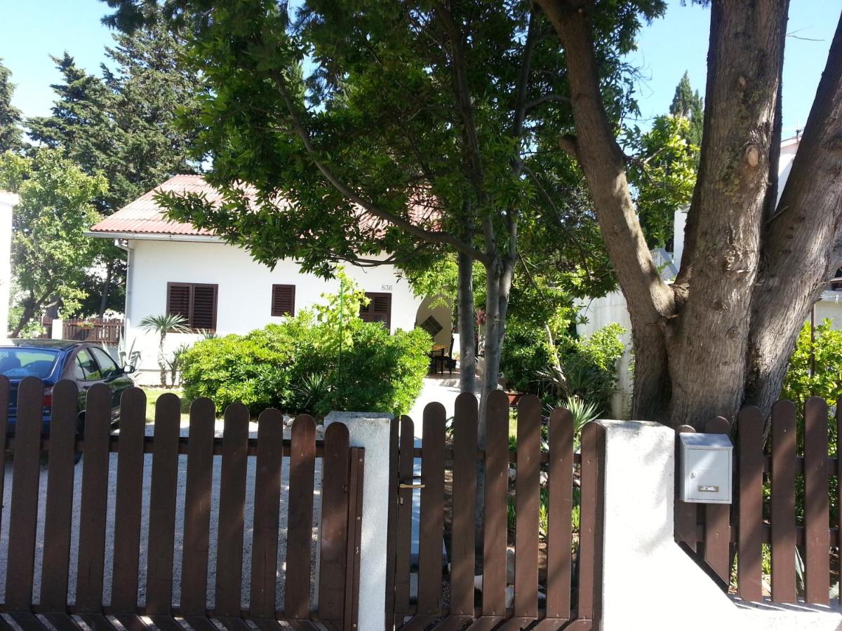 Apartments Kiara Sabunike 836 - B&B