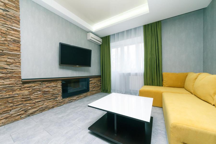 Apartment (with a jacuzzi) Lesi Ukrainky 16