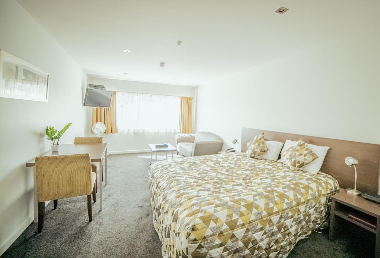 Estudio con cama extragrande
