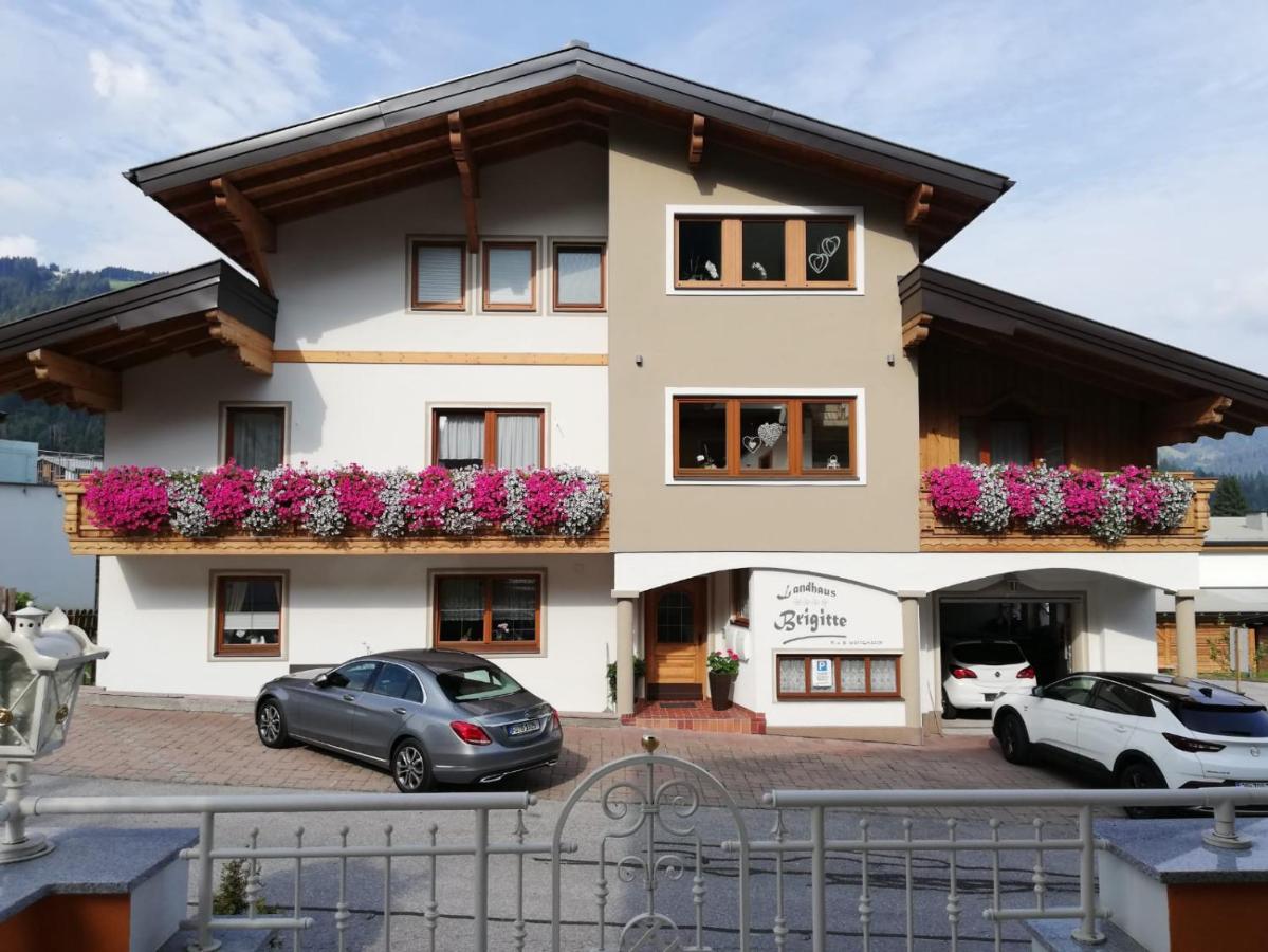 B&B Flachau - Landhaus Brigitte - Bed and Breakfast Flachau