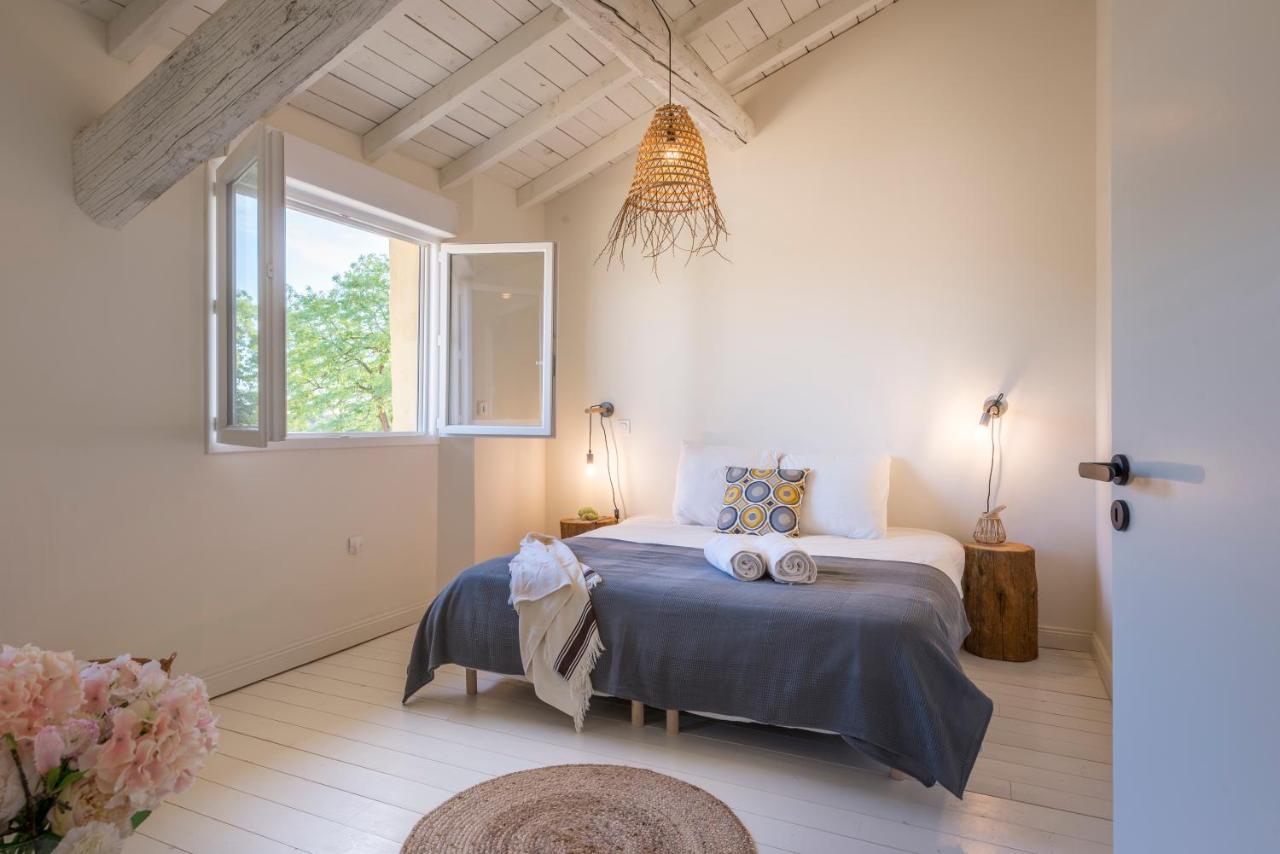 Four-Bedroom House with Private Swimming Pool