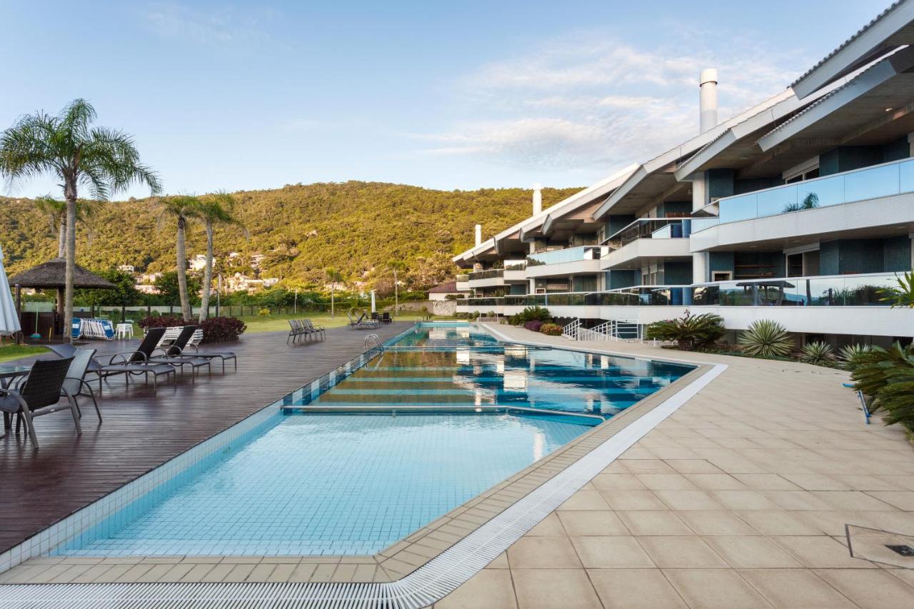 Apartamento com 4 suítes pé na areia - Bed and Breakfast Florianópolis