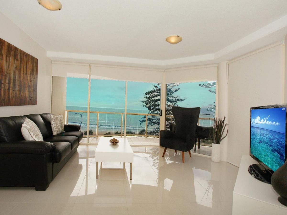 B&B Mooloolaba - Zanzibar 404, Sensational 2 Bedroom Oceanview Apartment - Bed and Breakfast Mooloolaba