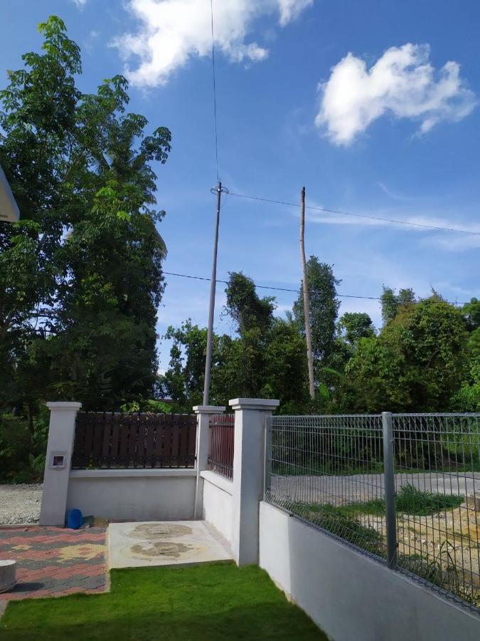 Homestay Kuala Terengganu Kampung Atas Tol - B&B
