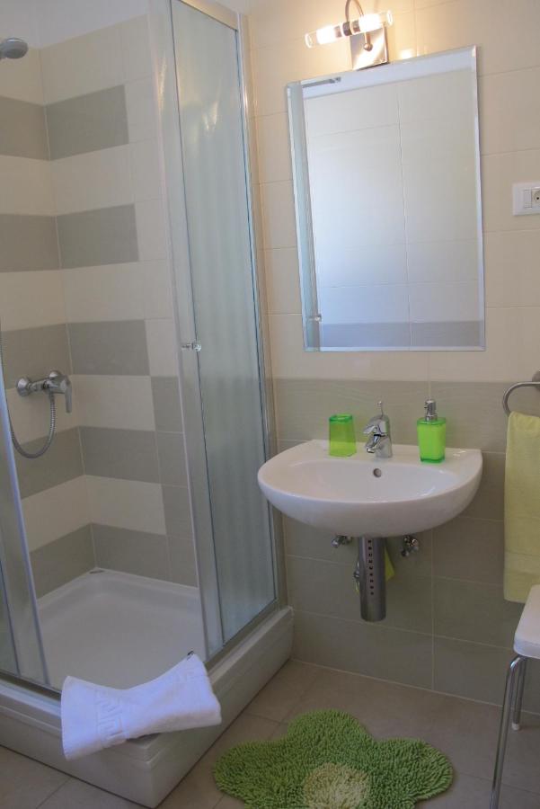 Appartamento con 1 Camera da Letto, Balcone e Vista Mare