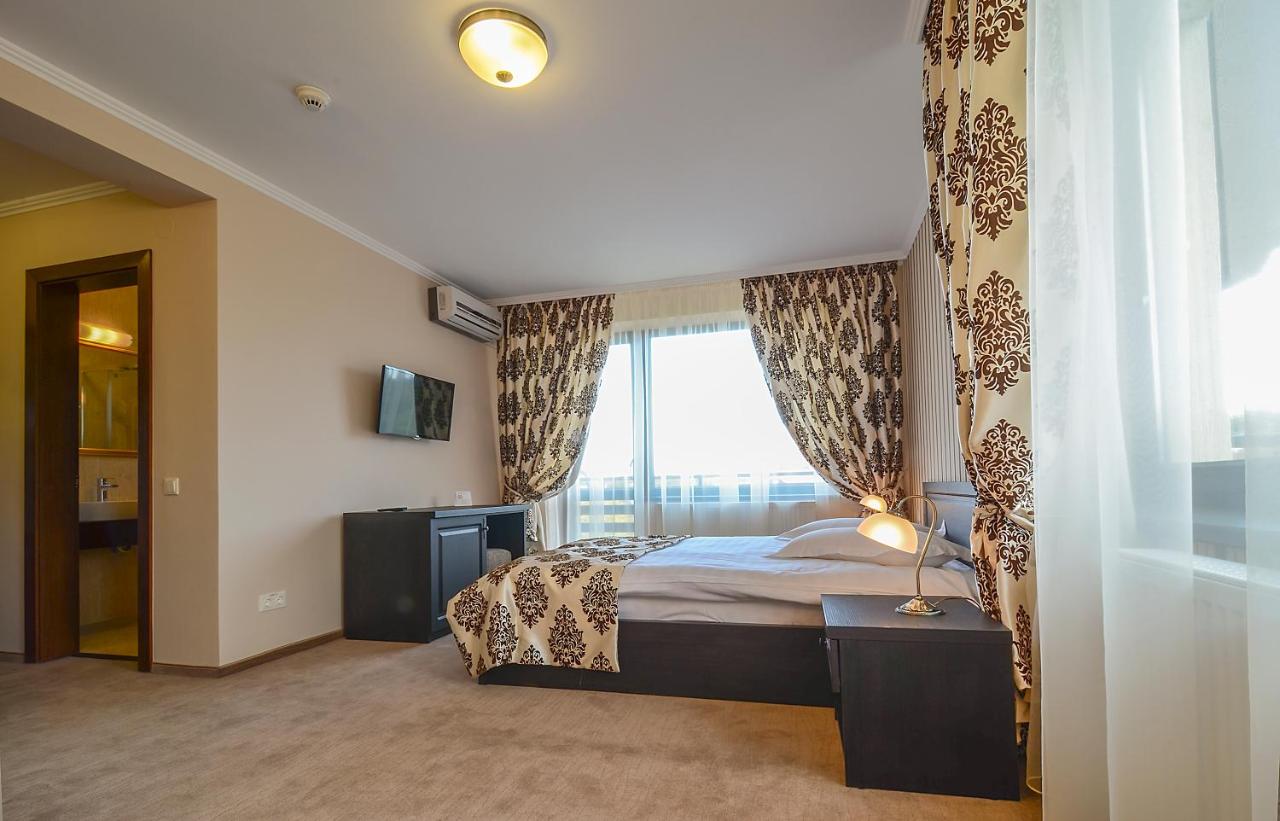 Twin Room with Balcony