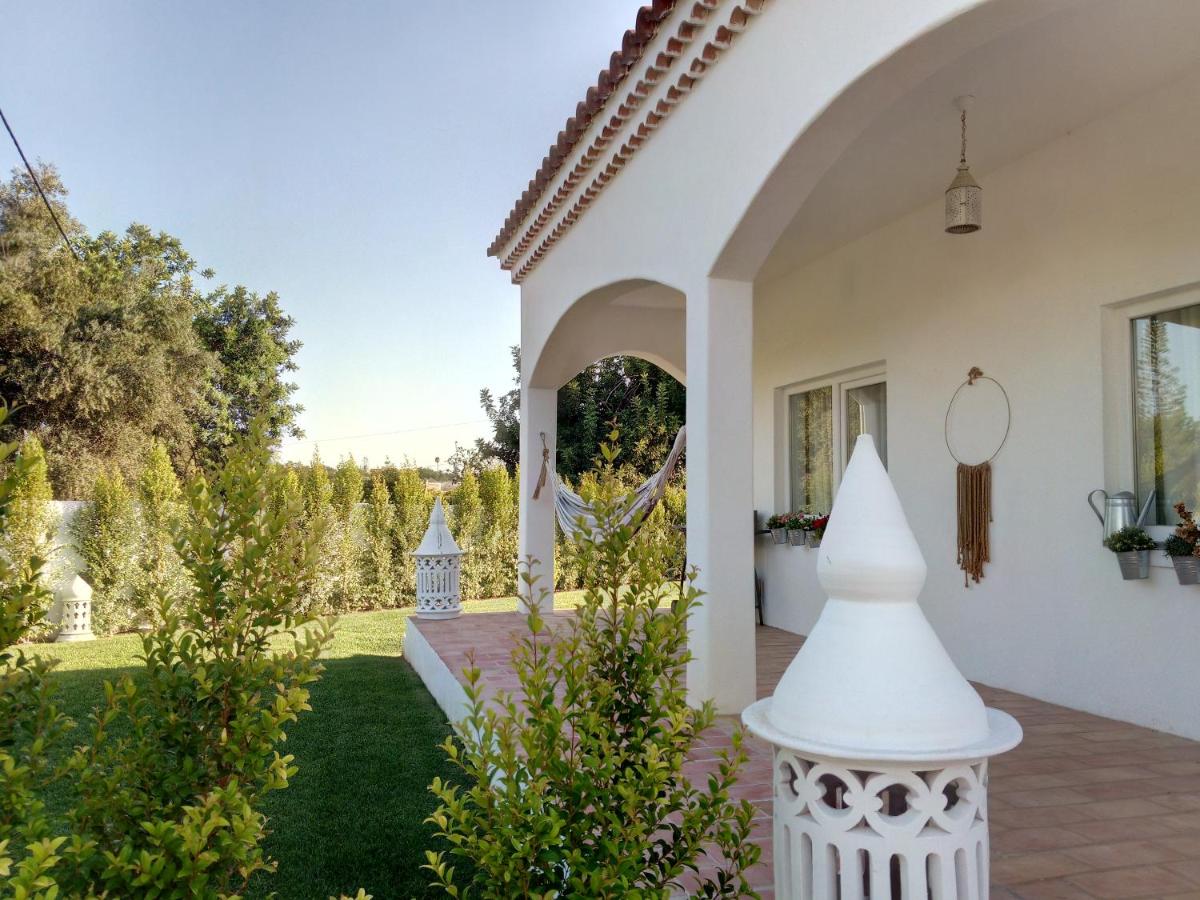 B&B Faro - Laranjal Farm House - Casa da Lareira - Bed and Breakfast Faro