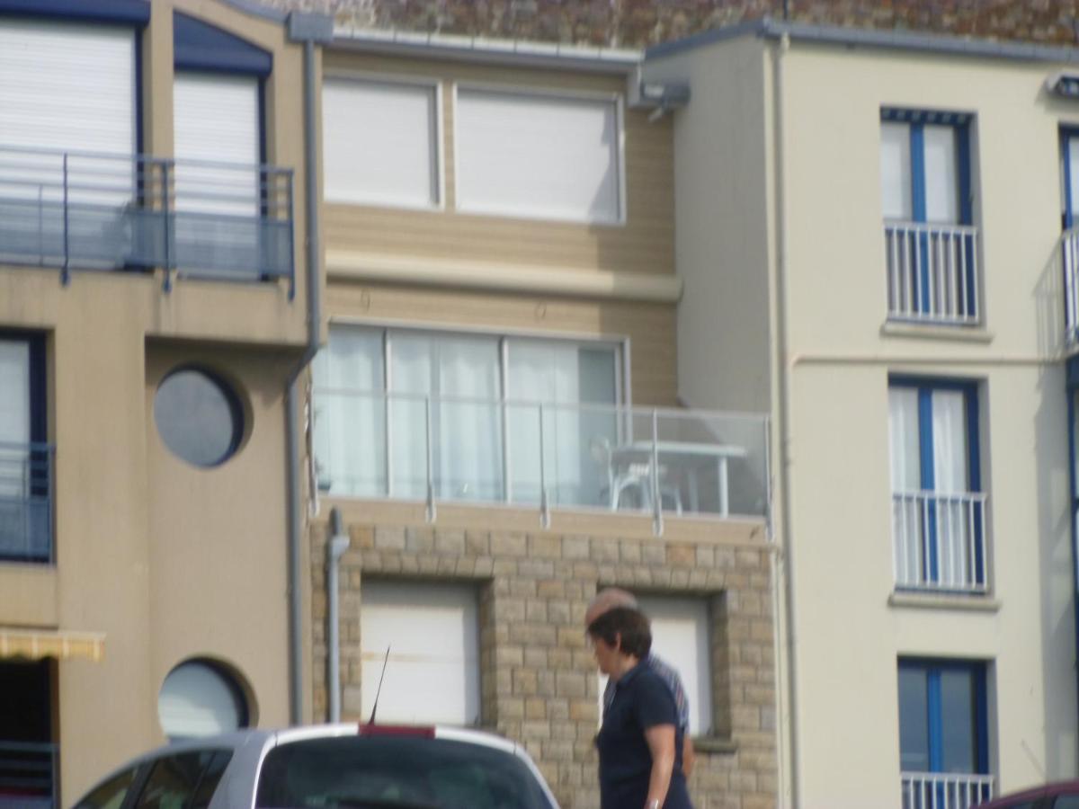 Rare à Granville! Appartement avec terrasse! Vue mer! - B&B Granville