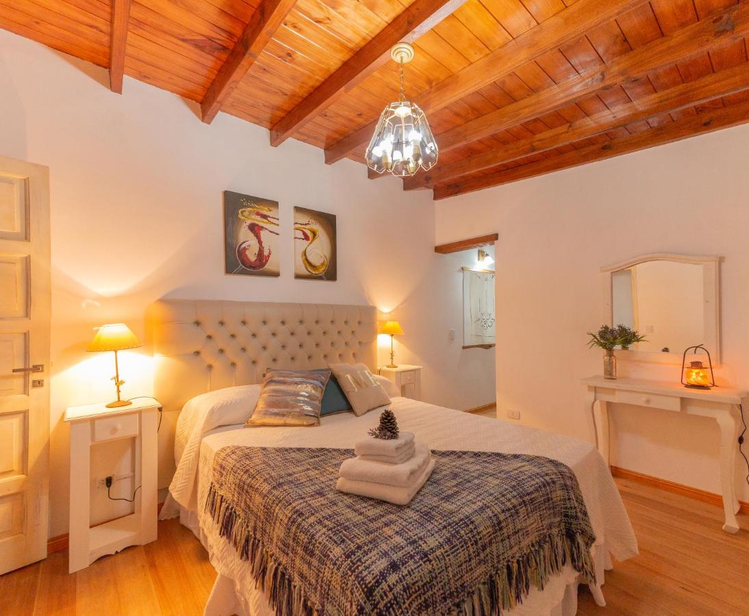 Two-Bedroom House (Cuyana)