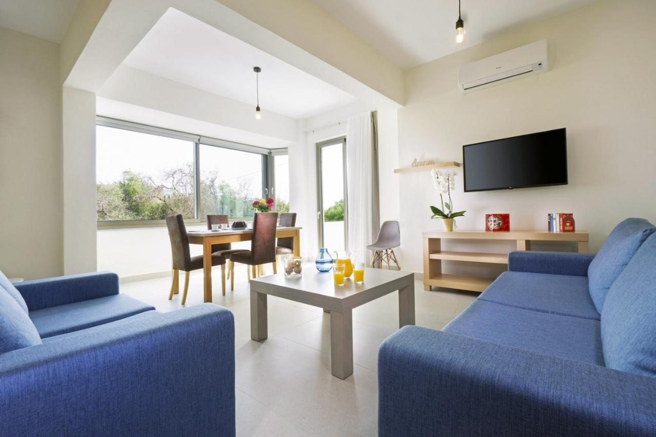 Ellie Apartment - B&B Tértsa