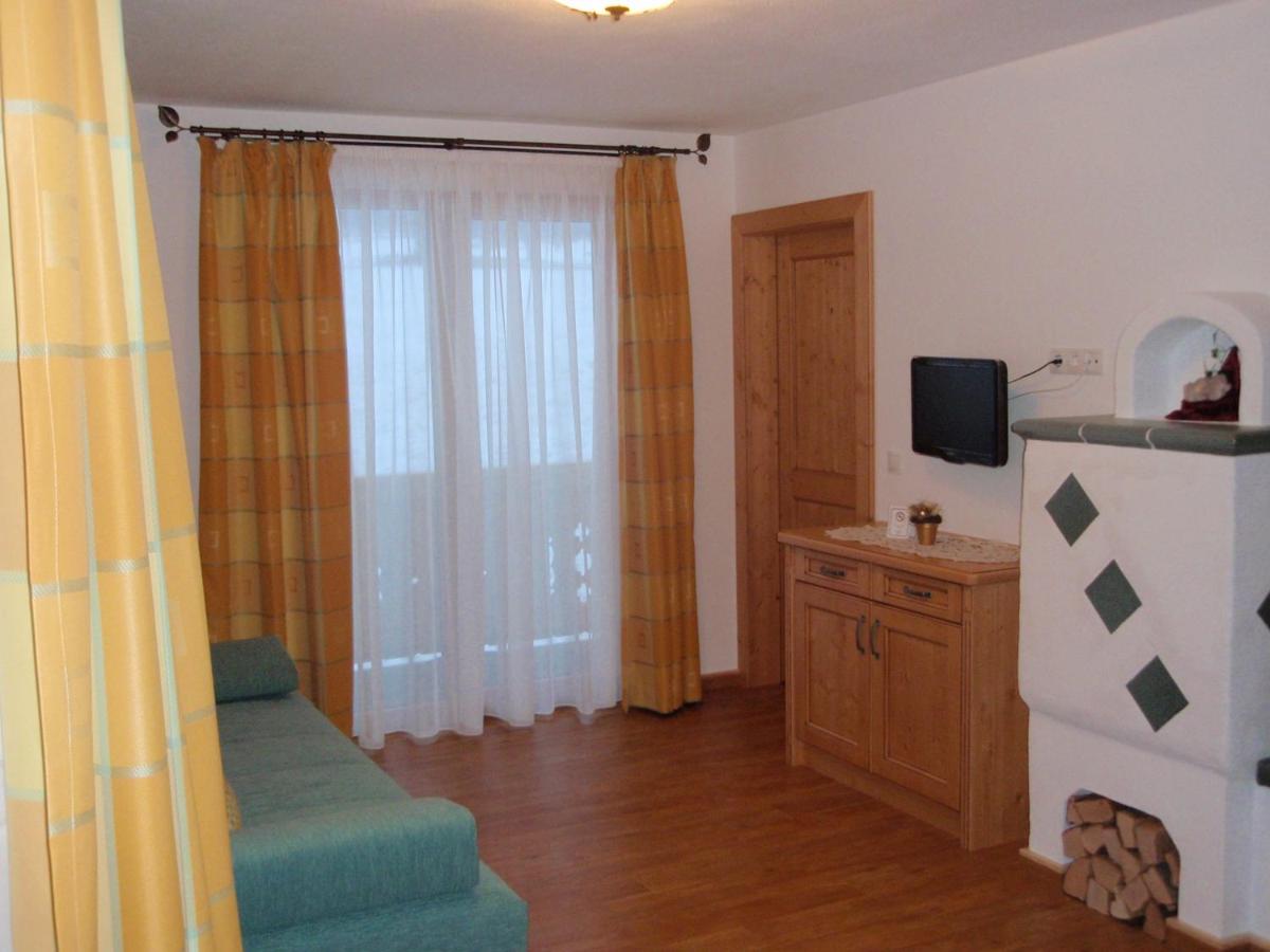 Apartment mit 2 Schlafzimmern und Balkon