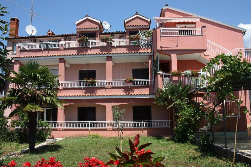 Apartments Rovinj 616 - B&B