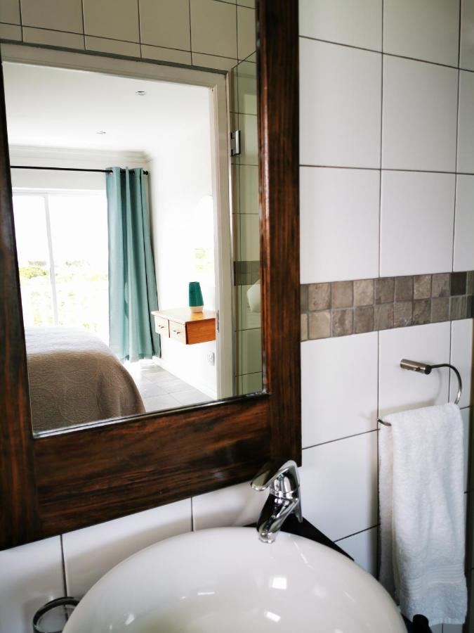 Apartment 5 - One Bedroom Apartment