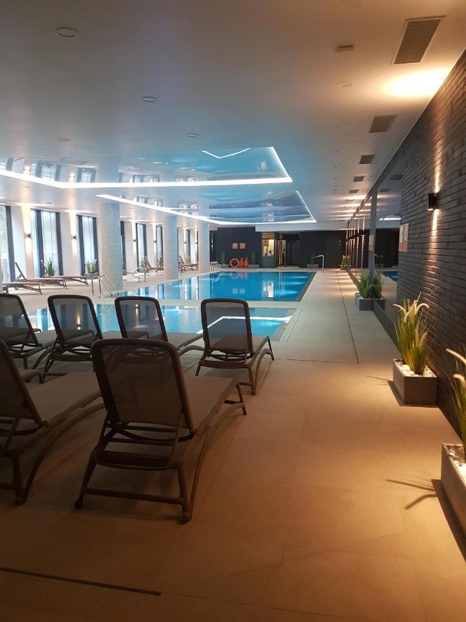 Apartament Bałtyk Nadmorskie Tarasy z parkingiem - B&B