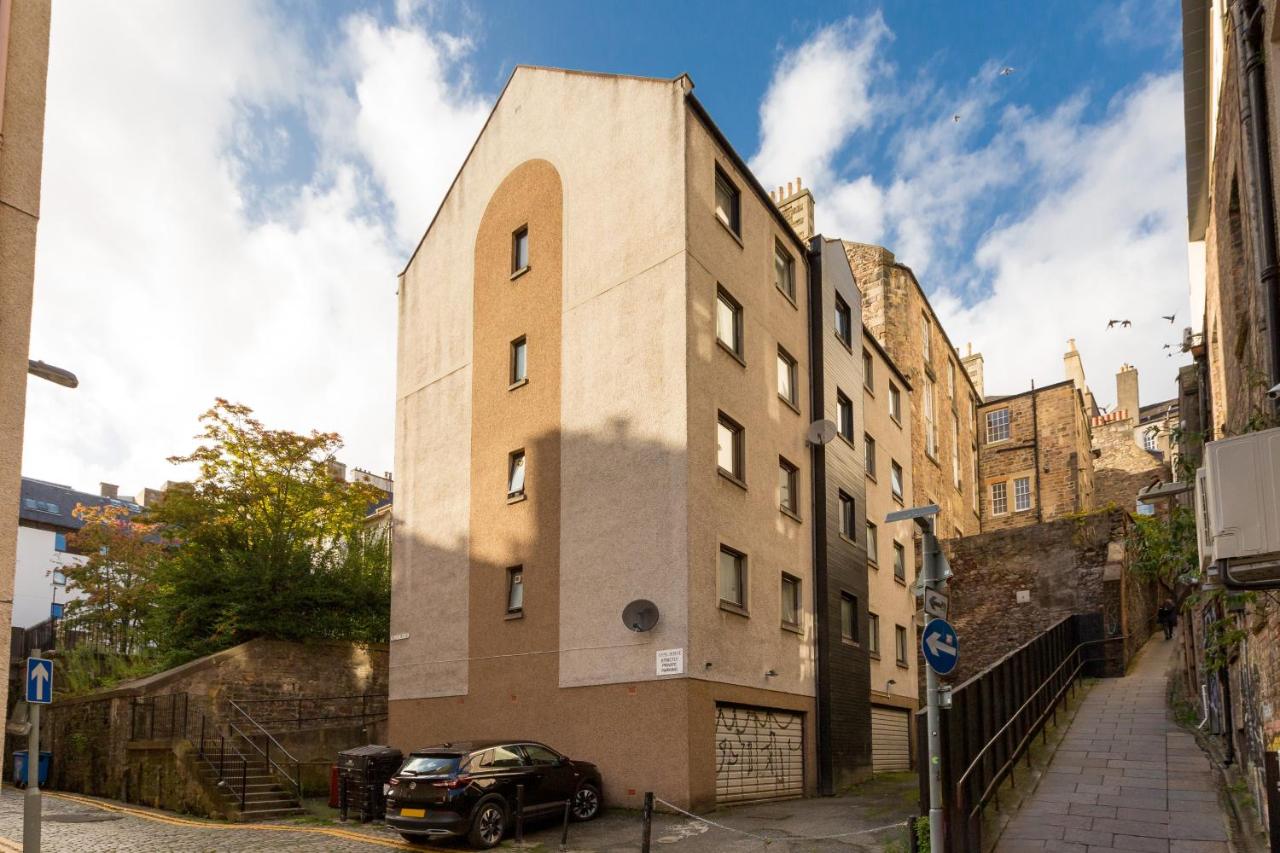 Historic Royal Mile Apartment with Private Entrance - B&B Edimburgo