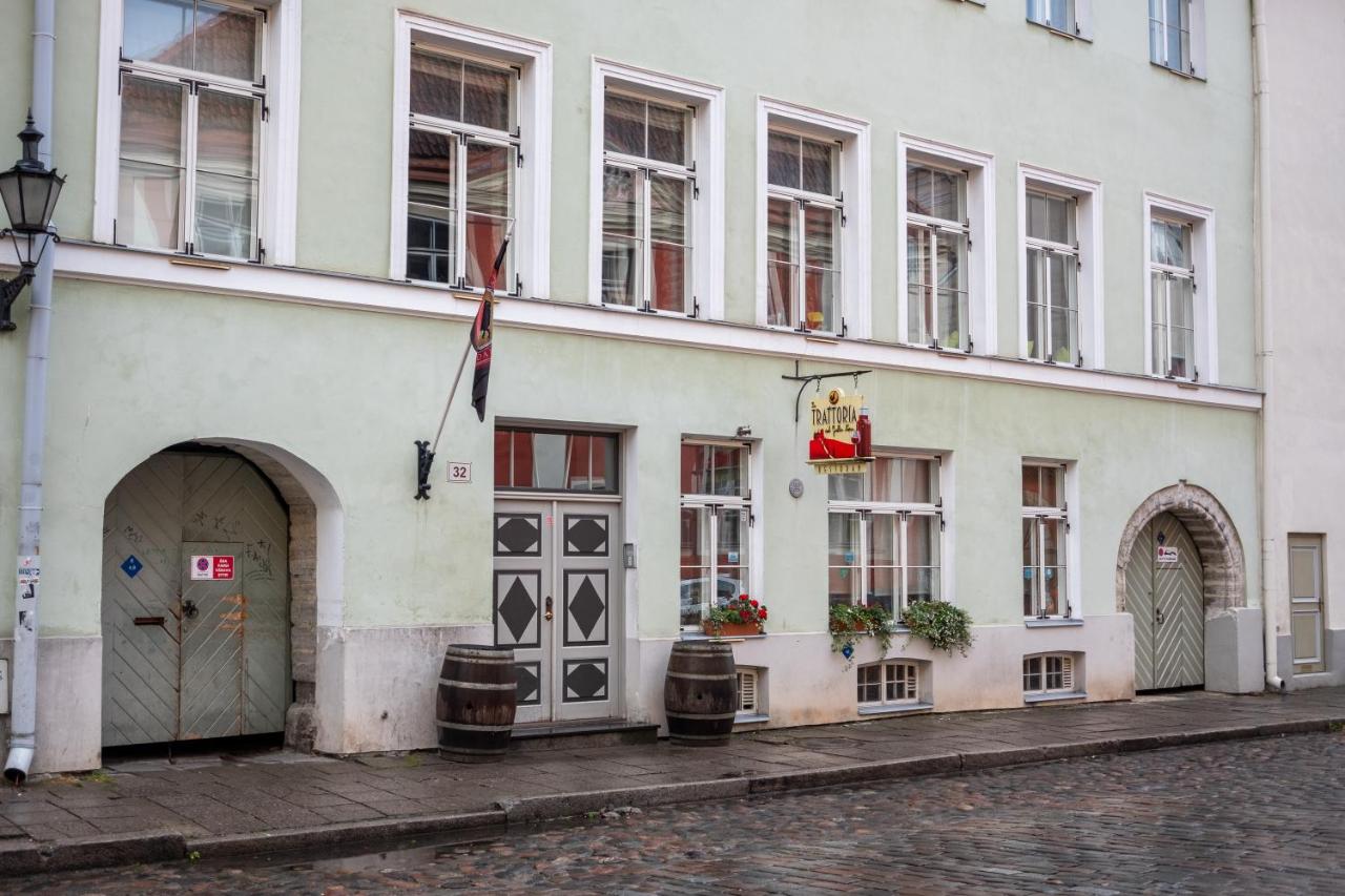 Dream Stay - Bright 2-Bedroom 2-Floor Old Town Apartment - B&B Tallinn
