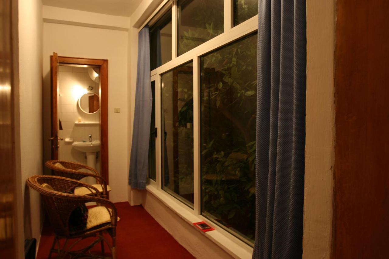 B&B Tirana - Guesthouse Pension Andrea - Bed and Breakfast Tirana