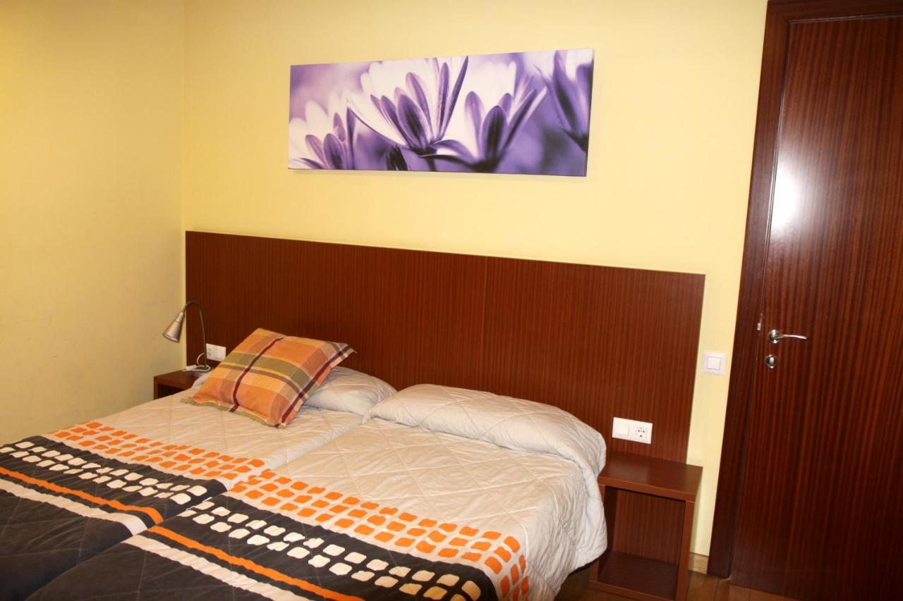 Twin Room with Pool View