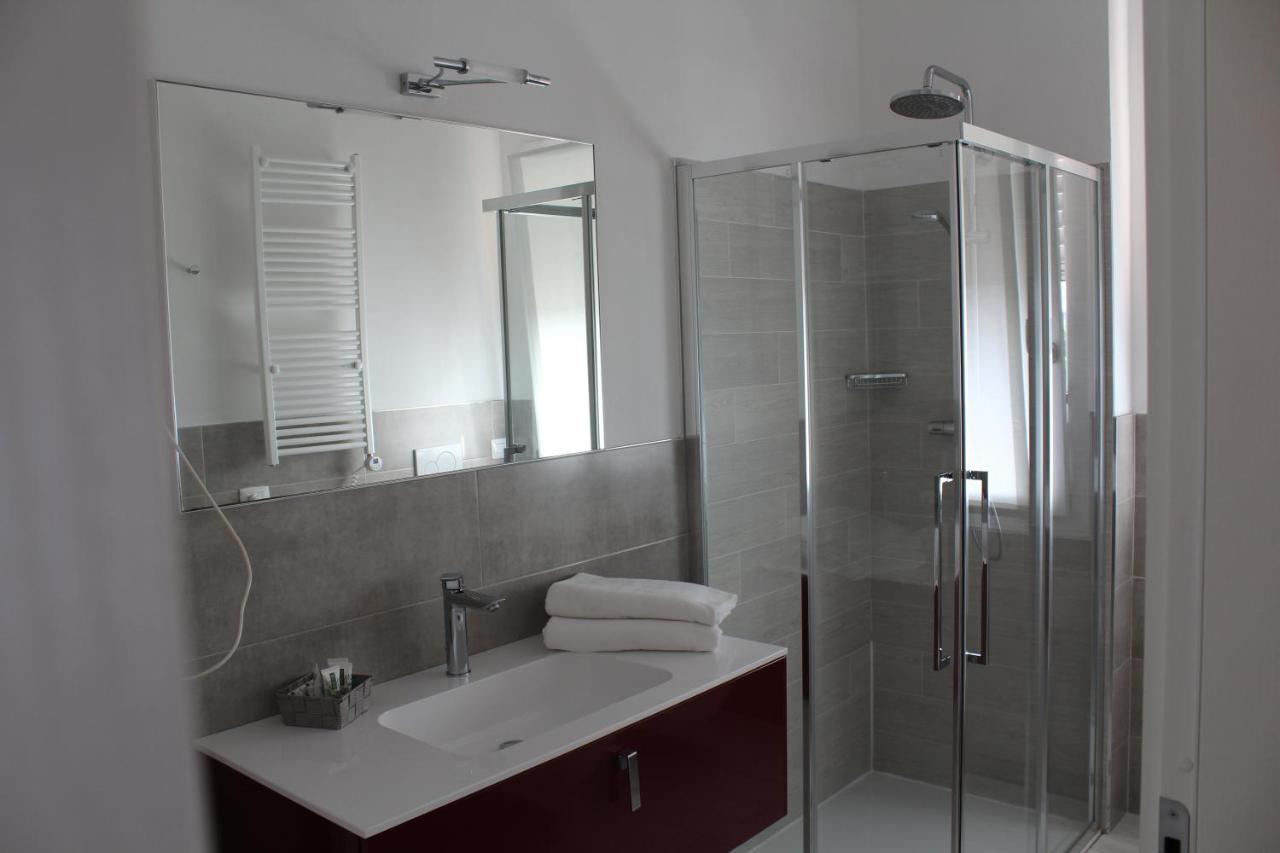 Apartamento de 1 dormitorio con vistas al lago