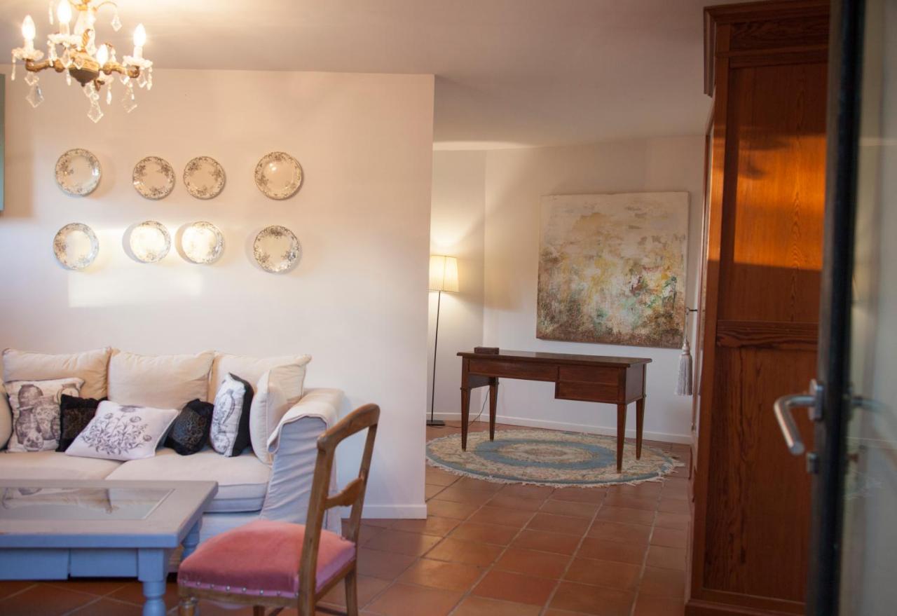 Deluxe Double Room with Shower